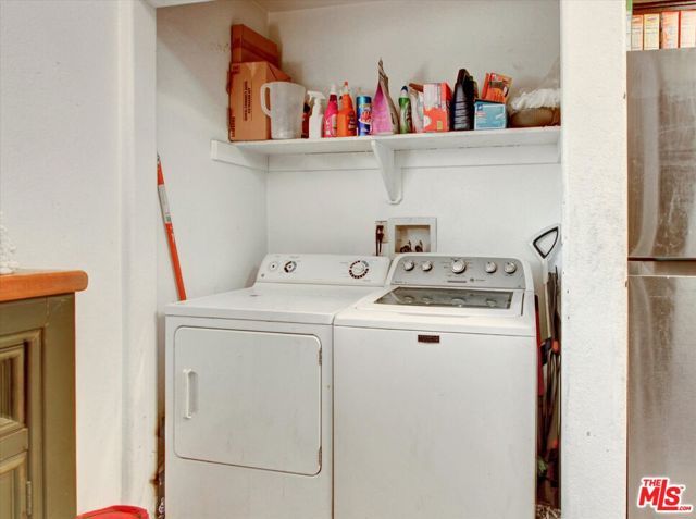 8110 S San Pedro Street, Los Angeles, CA 90003