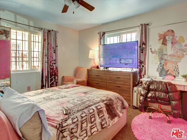 8110 S San Pedro Street, Los Angeles, CA 90003