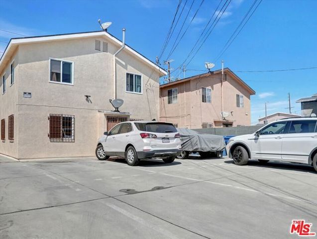 8110 S San Pedro Street, Los Angeles, CA 90003