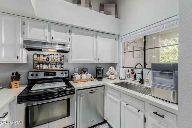 7300 N DREAMY DRAW Drive 208, Phoenix, AZ 85020