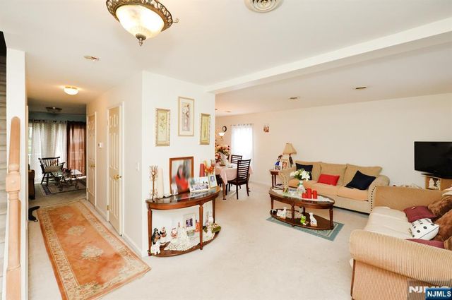 456 Sylvan, Saddle Brook, NJ 07663