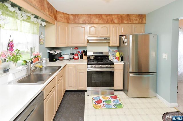 456 Sylvan, Saddle Brook, NJ 07663