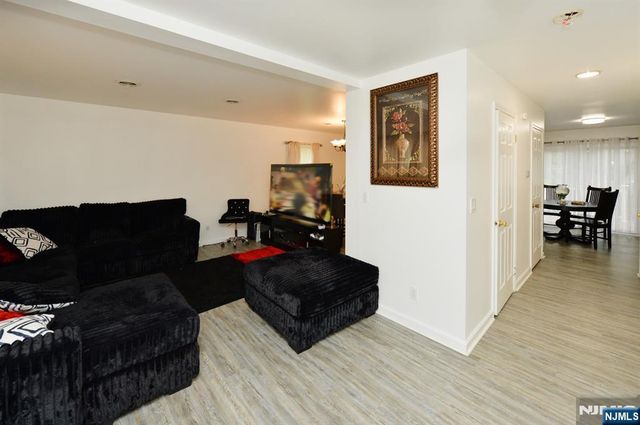 456 Sylvan, Saddle Brook, NJ 07663