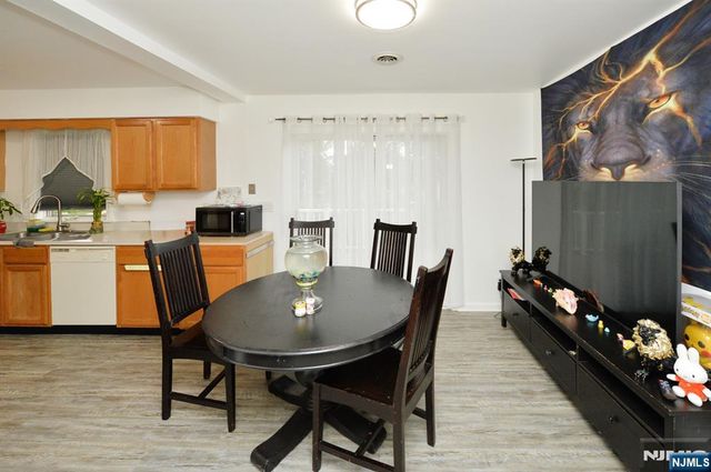 456 Sylvan, Saddle Brook, NJ 07663