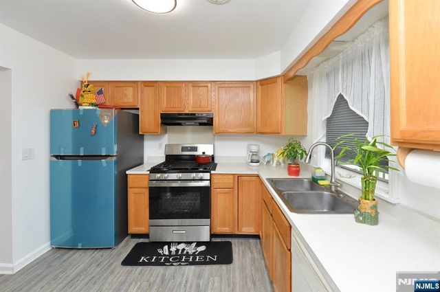 456 Sylvan, Saddle Brook, NJ 07663