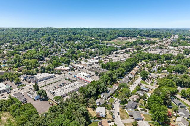 24 Oakley Drive, Huntington Station, NY 11746