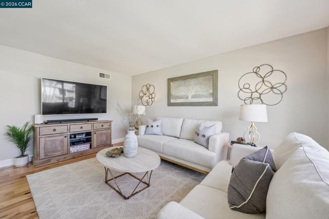 6172 Everglades Ct, Pleasanton, CA 94588