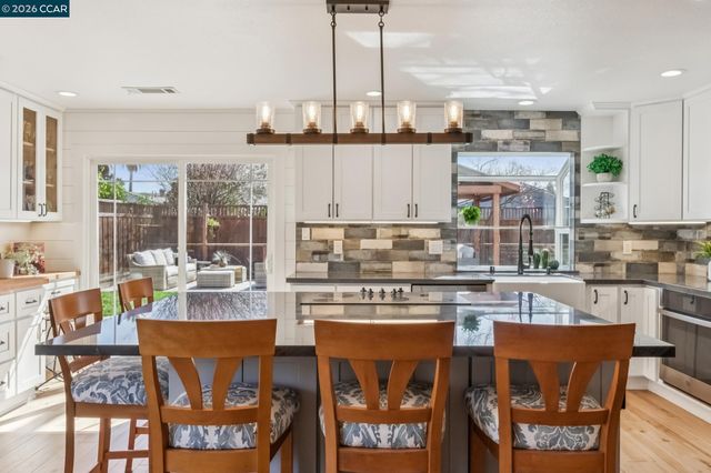 6172 Everglades Ct, Pleasanton, CA 94588