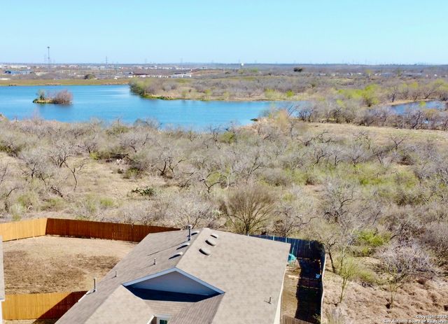 4002 Winterfell, Converse, TX 78109