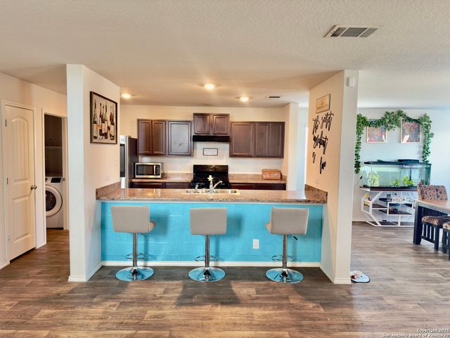 4002 Winterfell, Converse, TX 78109