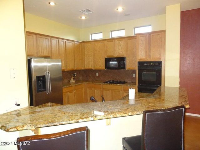 5704 E Río Verde Vista Drive, Tucson, AZ 85750