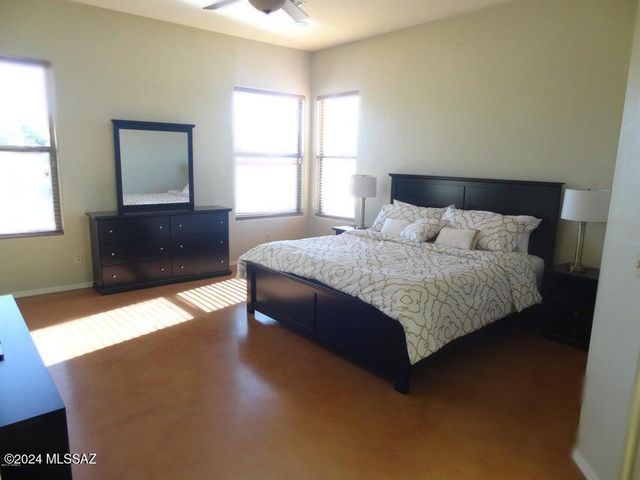 5704 E Río Verde Vista Drive, Tucson, AZ 85750