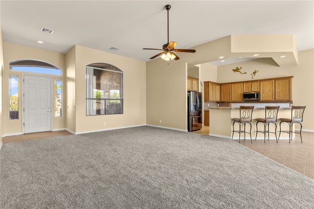 941 Talon Pointe Drive, Bullhead City, AZ 86429