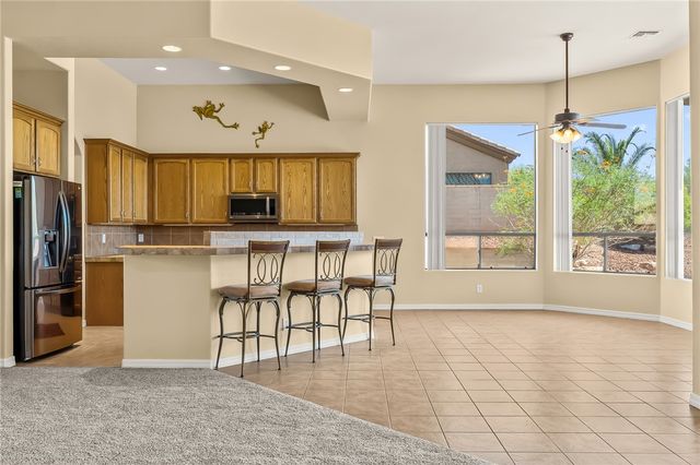 941 Talon Pointe Drive, Bullhead City, AZ 86429