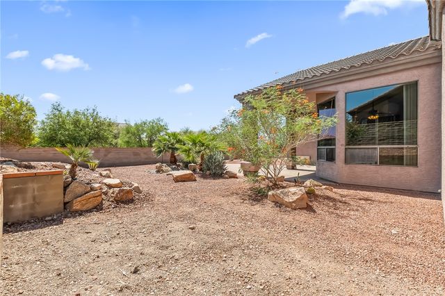 941 Talon Pointe Drive, Bullhead City, AZ 86429