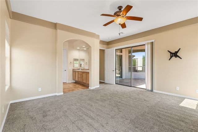 941 Talon Pointe Drive, Bullhead City, AZ 86429