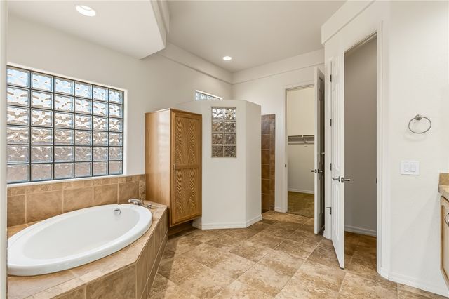 941 Talon Pointe Drive, Bullhead City, AZ 86429