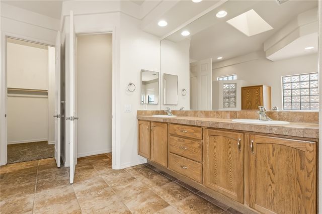 941 Talon Pointe Drive, Bullhead City, AZ 86429