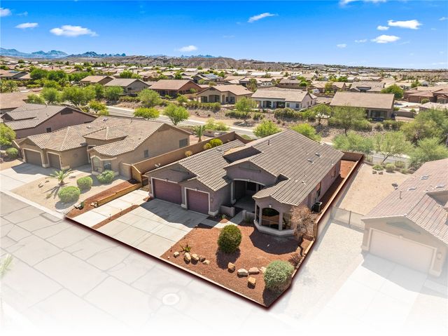 941 Talon Pointe Drive, Bullhead City, AZ 86429