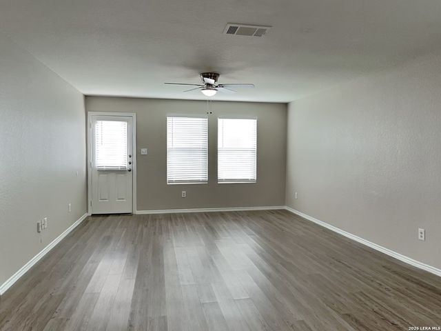 5118 Everett, Converse, TX 78109
