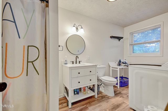 1241 Nassau Drive, Kingsport, TN 37660