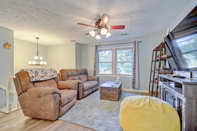 1241 Nassau Drive, Kingsport, TN 37660