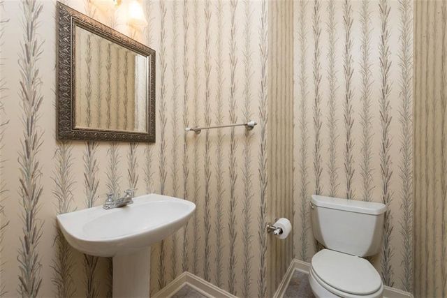 4500 Turnberry Drive, Lawrence, KS 66047