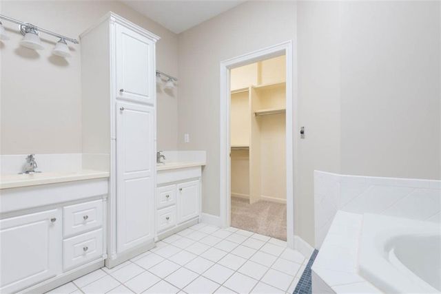 4500 Turnberry Drive, Lawrence, KS 66047