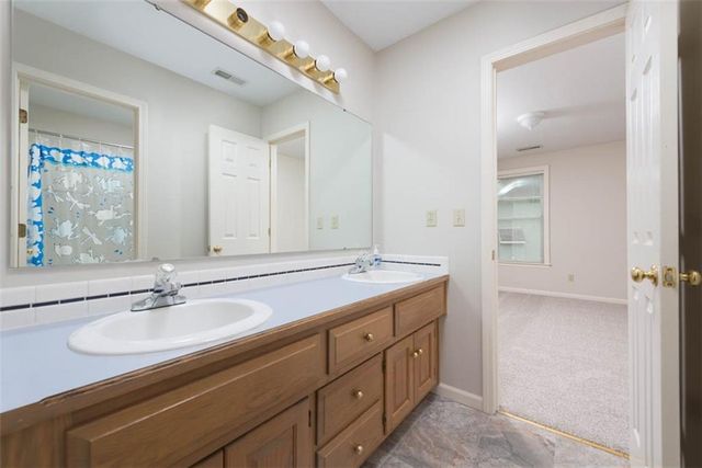 4500 Turnberry Drive, Lawrence, KS 66047