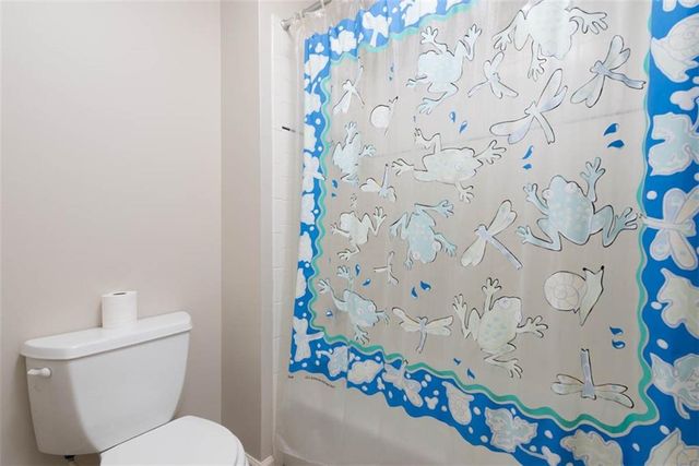 4500 Turnberry Drive, Lawrence, KS 66047