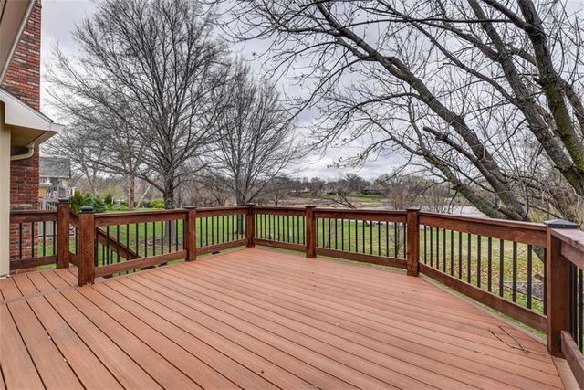 4500 Turnberry Drive, Lawrence, KS 66047