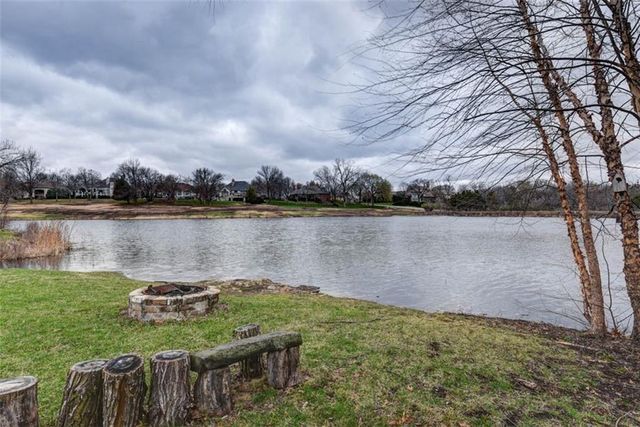 4500 Turnberry Drive, Lawrence, KS 66047