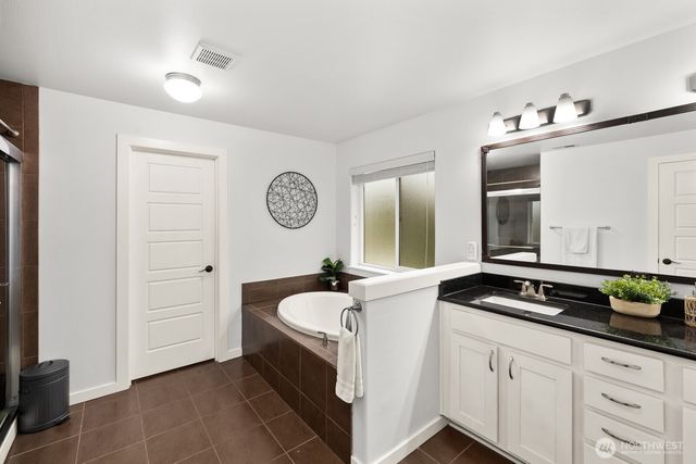 14925 Rivergrove Drive E, Sumner, WA 98390