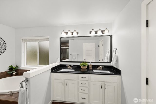 14925 Rivergrove Drive E, Sumner, WA 98390