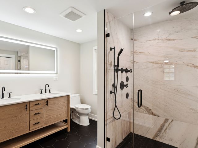 2870 Beckwith Court, Northbrook, IL 60062