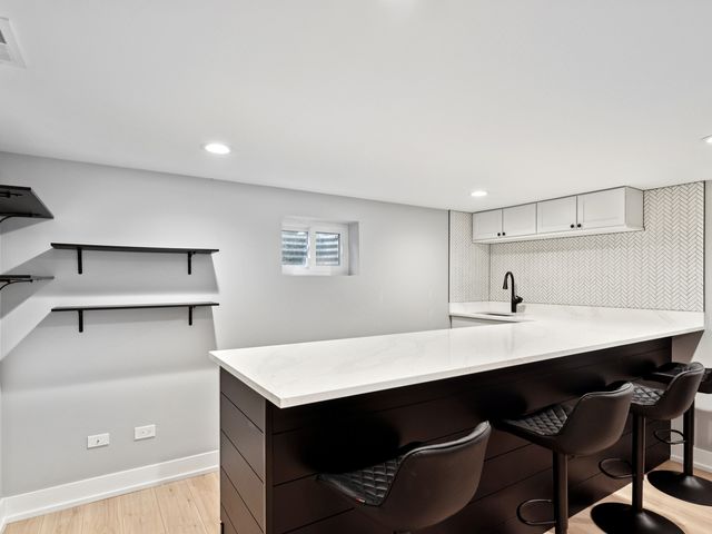 2870 Beckwith Court, Northbrook, IL 60062