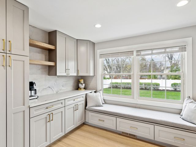 2870 Beckwith Court, Northbrook, IL 60062