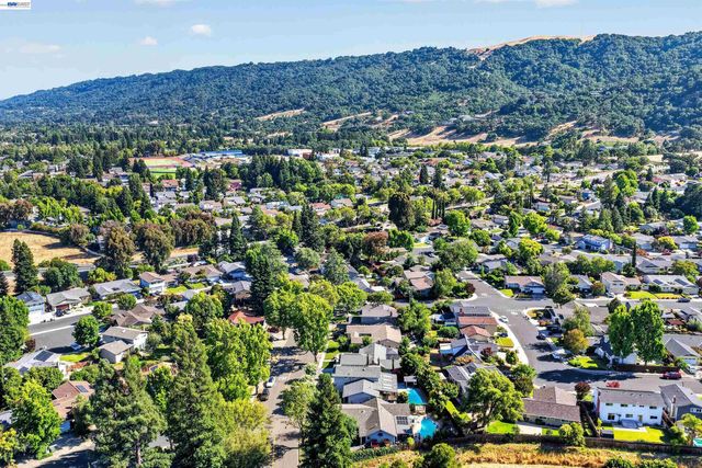 4336 Muirwood Dr, Pleasanton, CA 94588