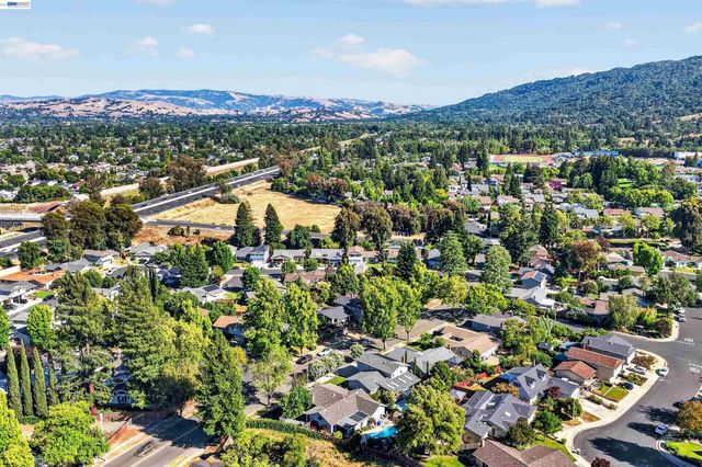 4336 Muirwood Dr, Pleasanton, CA 94588