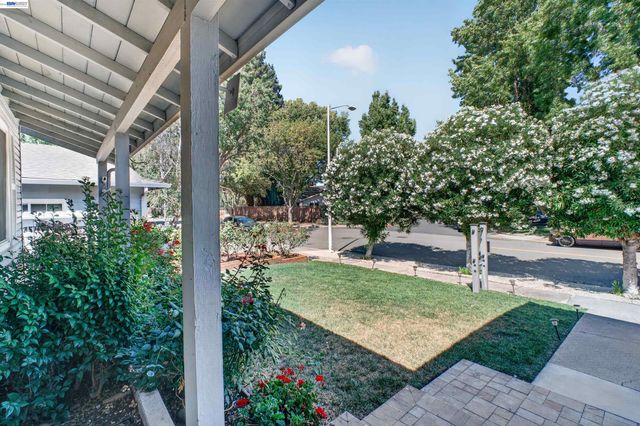4336 Muirwood Dr, Pleasanton, CA 94588