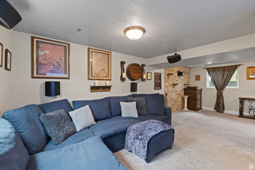 Image 23 of property listing at 115 W 400 N, Santaquin, UT 84655