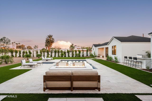 6711 E JENAN Drive, Scottsdale, AZ 85254