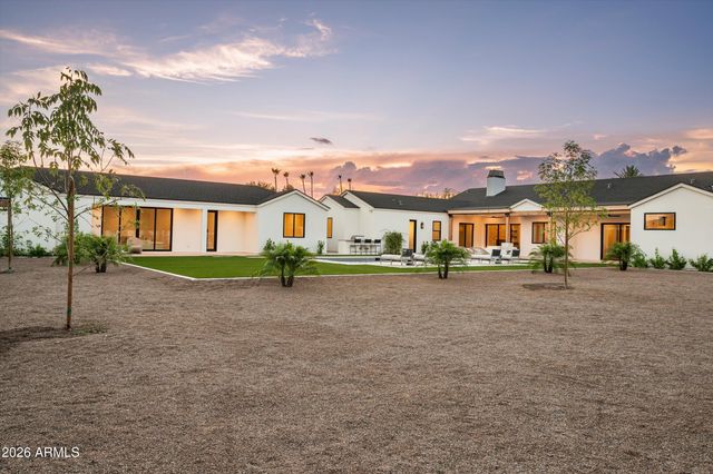 6711 E JENAN Drive, Scottsdale, AZ 85254