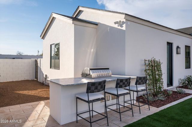 6711 E JENAN Drive, Scottsdale, AZ 85254
