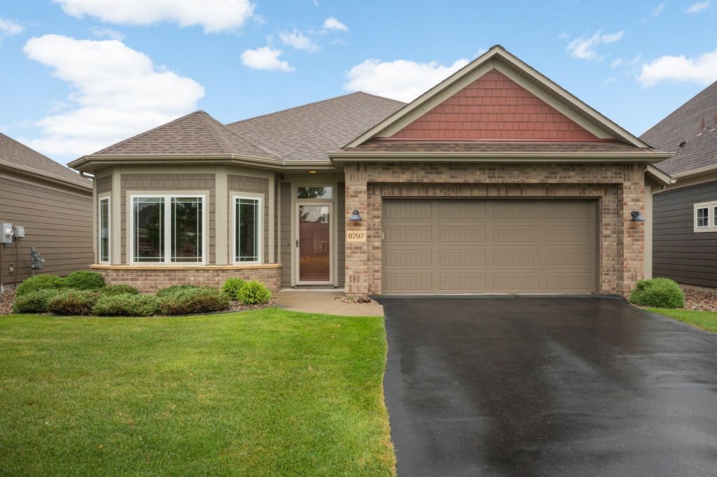 8797 Upper 7th Place, Lake Elmo, MN 55042 — exterior
