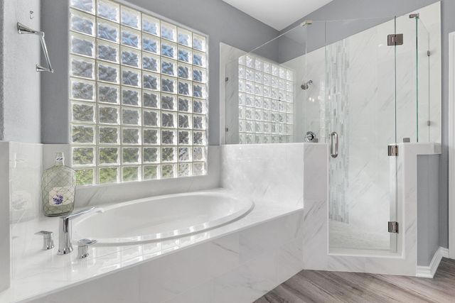 101 Kelly Emeralds RD, Burnet, TX 78611