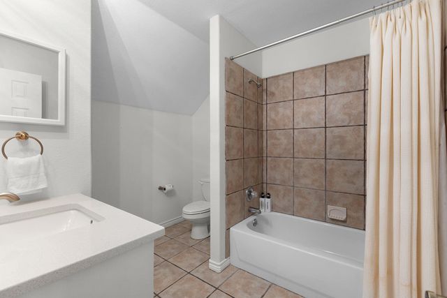 101 Kelly Emeralds RD, Burnet, TX 78611