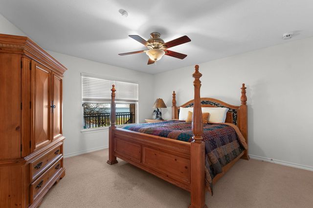 101 Kelly Emeralds RD, Burnet, TX 78611