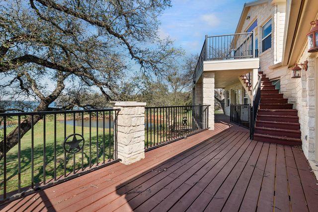 101 Kelly Emeralds RD, Burnet, TX 78611