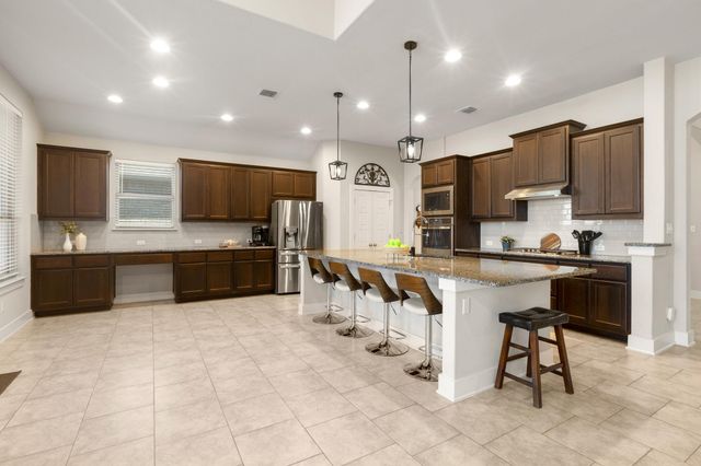 188 Rough Leaf DR, Buda, TX 78610
